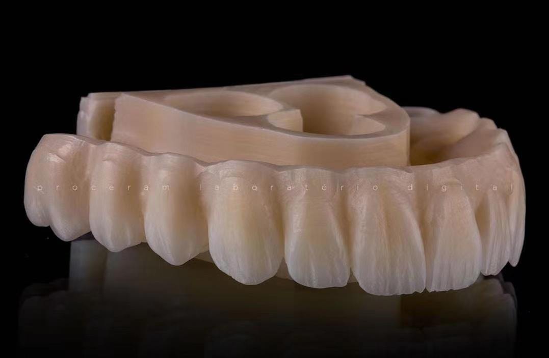 43%-57% Translucidez 700-1200 MPa Resistência à Flexão YUCERA Dental 98mm Open System CAD/CAM 4D Pro Multilayer Zirconia Block