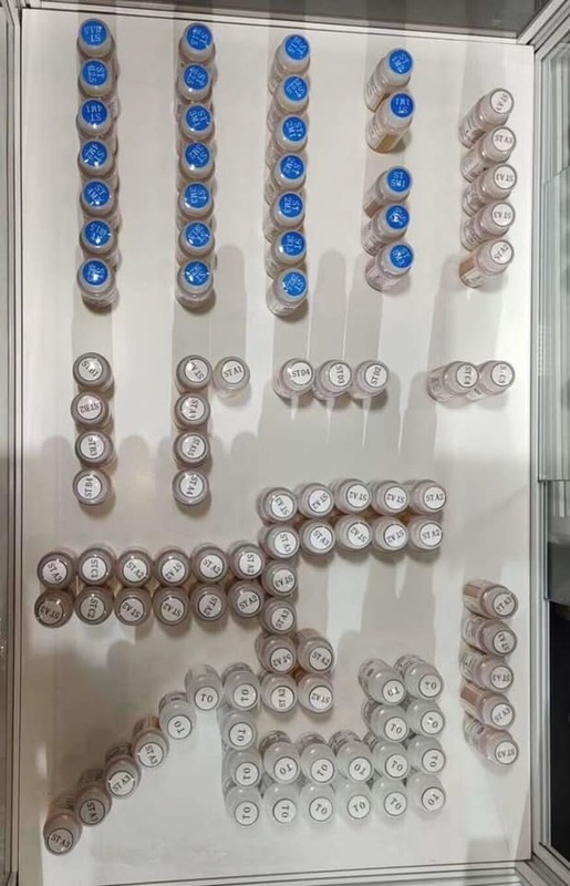 Soluções Yucera Kit de Coloração Cerâmica Zircônia 18 Cores Brilho Natural para Criações de Laboratório Odontológico